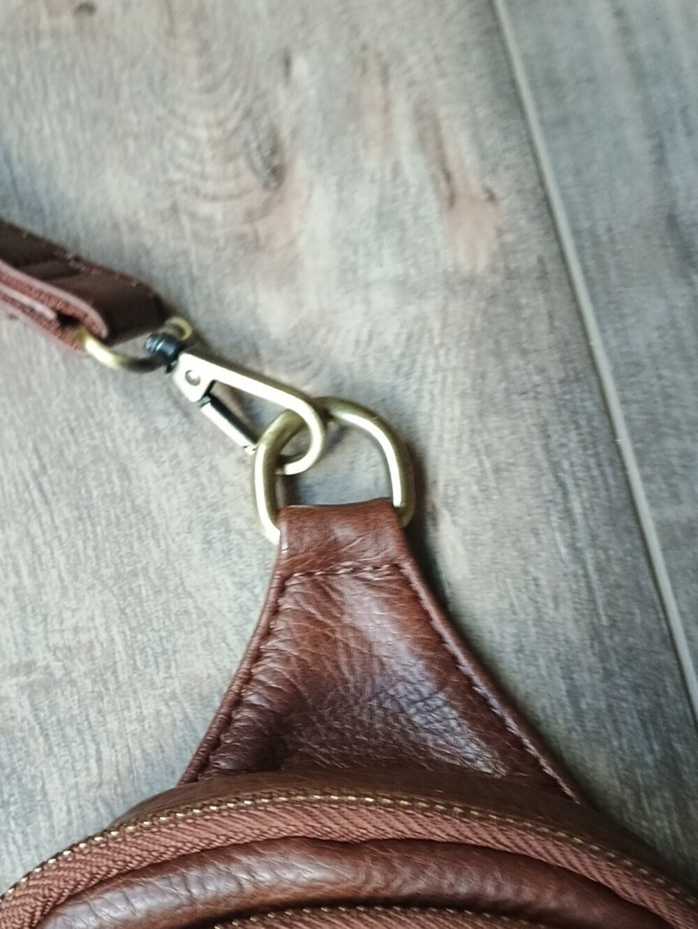 Joy Susan Brown Leather Crossbody Bag - Picture 4 of 12